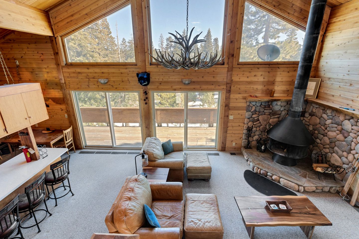 Pet-Friendly Rental in Bear Valley, for Unforgettable Family or Group Glamping in California