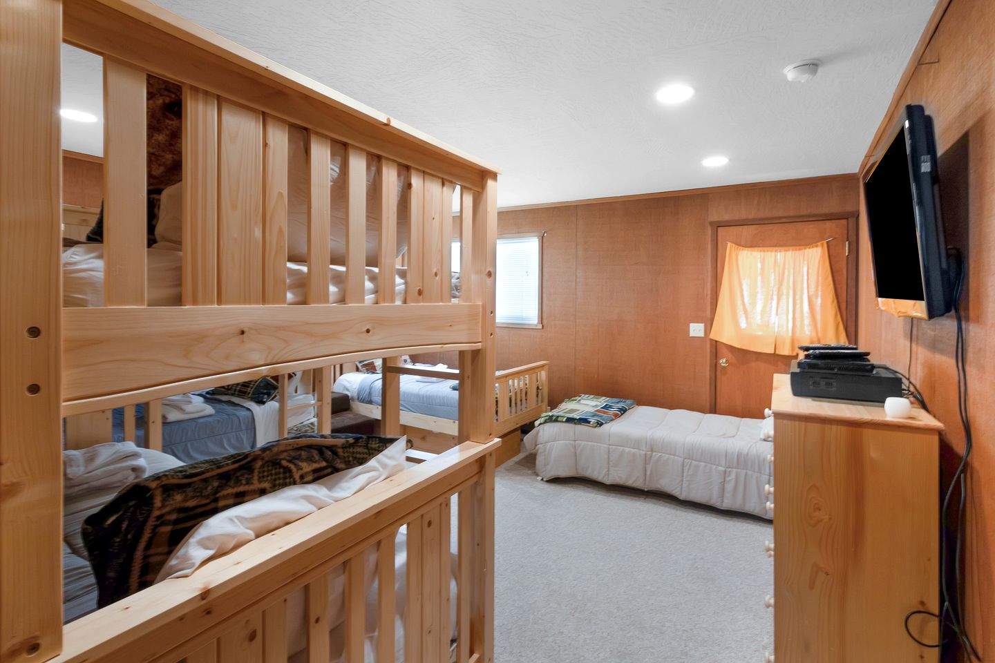 Pet-Friendly Rental in Bear Valley, for Unforgettable Family or Group Glamping in California