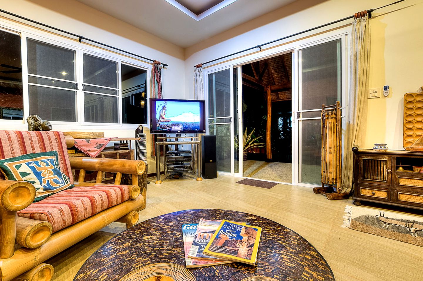 Spacious Villa with Swimming Pool in Rawai, Phuket Island