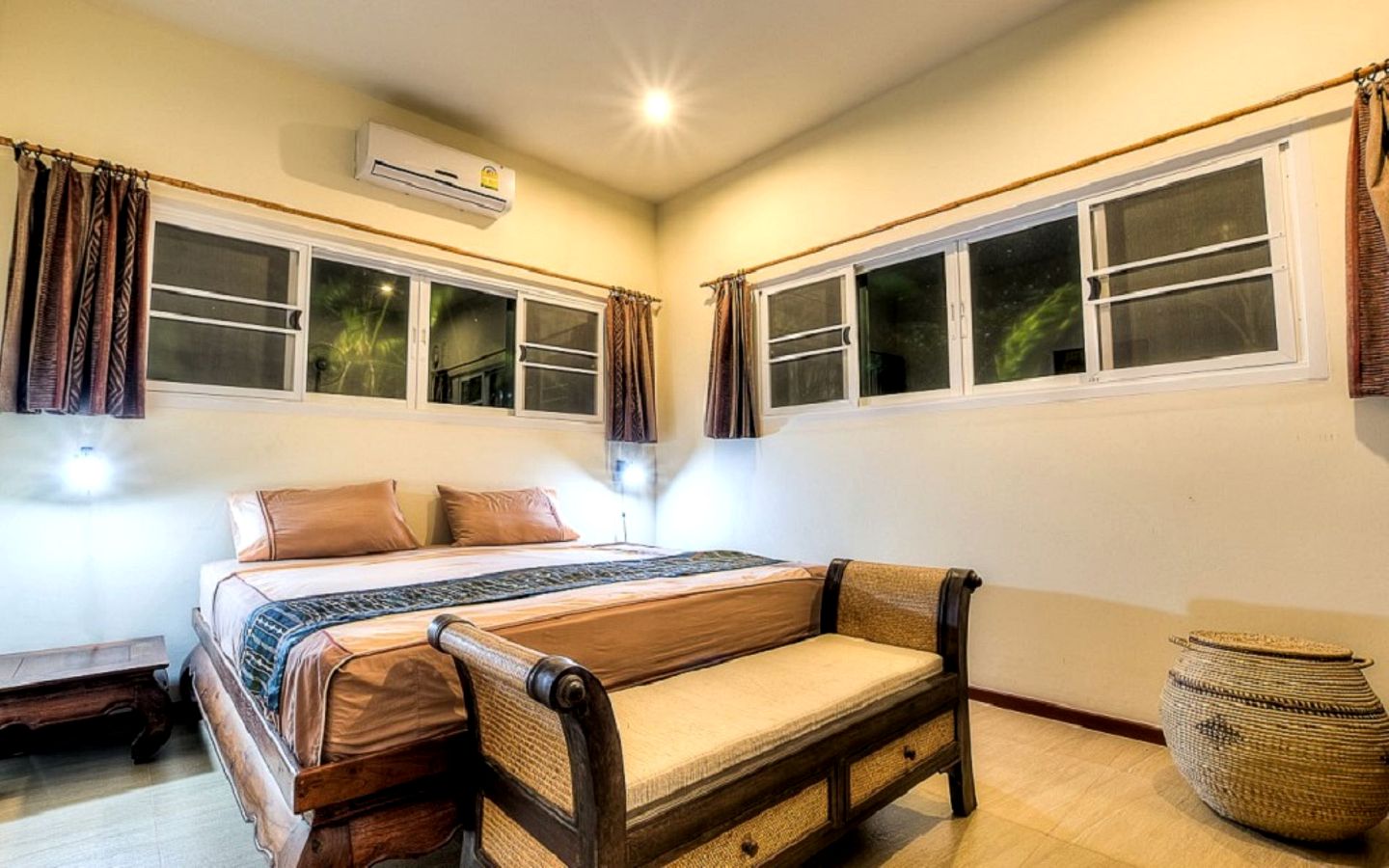 Spacious Villa with Swimming Pool in Rawai, Phuket Island