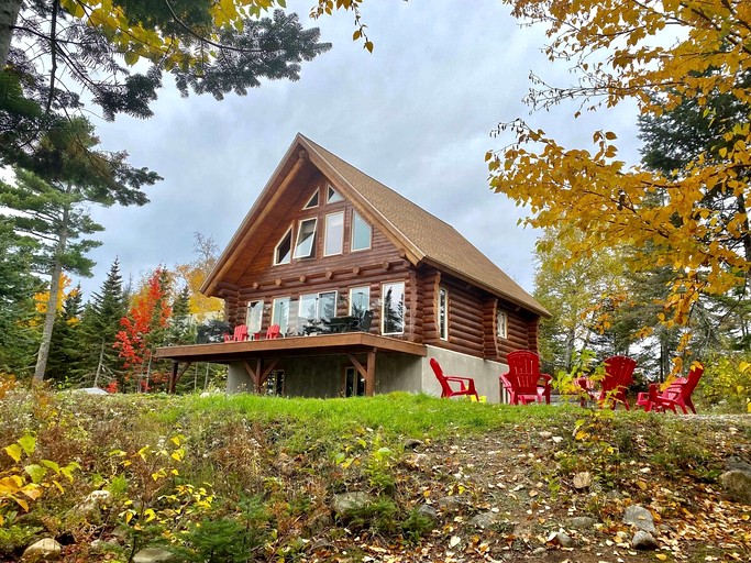 Cottages (Canada, Petite-Rivière-Saint-François, Quebec)
