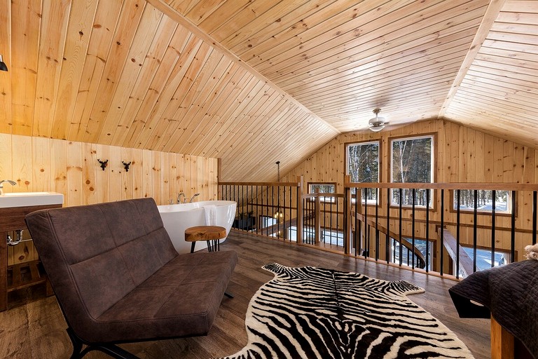 Cabins (Canada, Baie Saint Paul, Quebec)