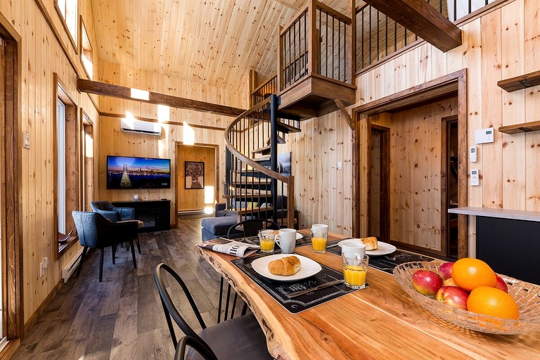 Cabins (Canada, Baie Saint Paul, Quebec)