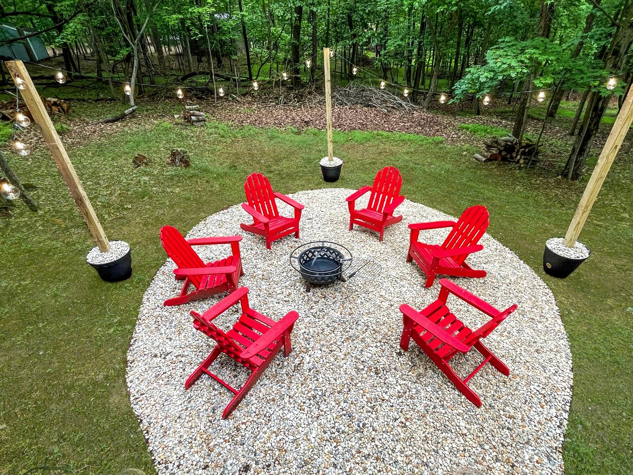 Cute Secluded Cabin with Fire Pit in Hedgesville, West Virginia