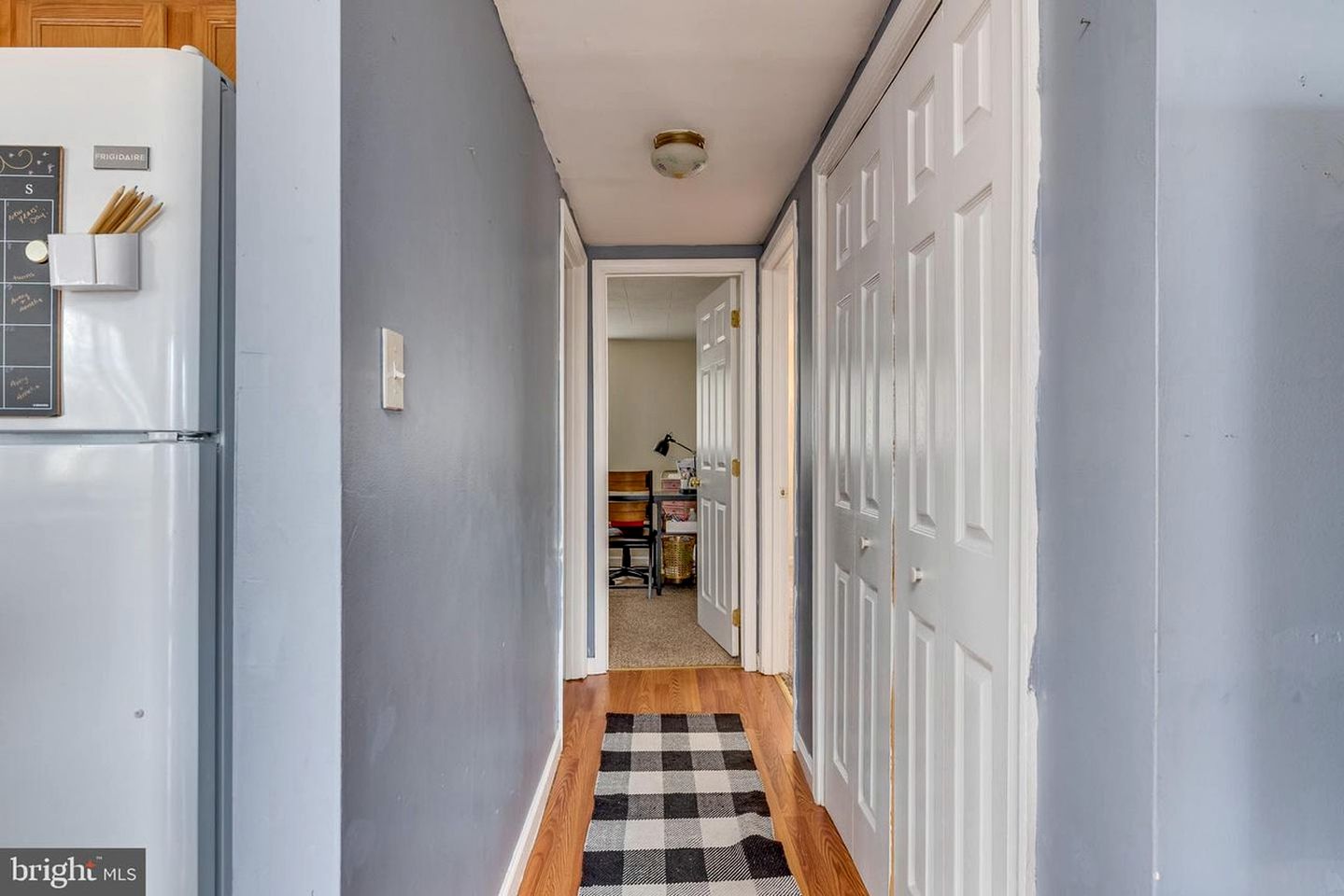 Lofted Quaint Cabin with BBQ and Mountain Views in West Virginia