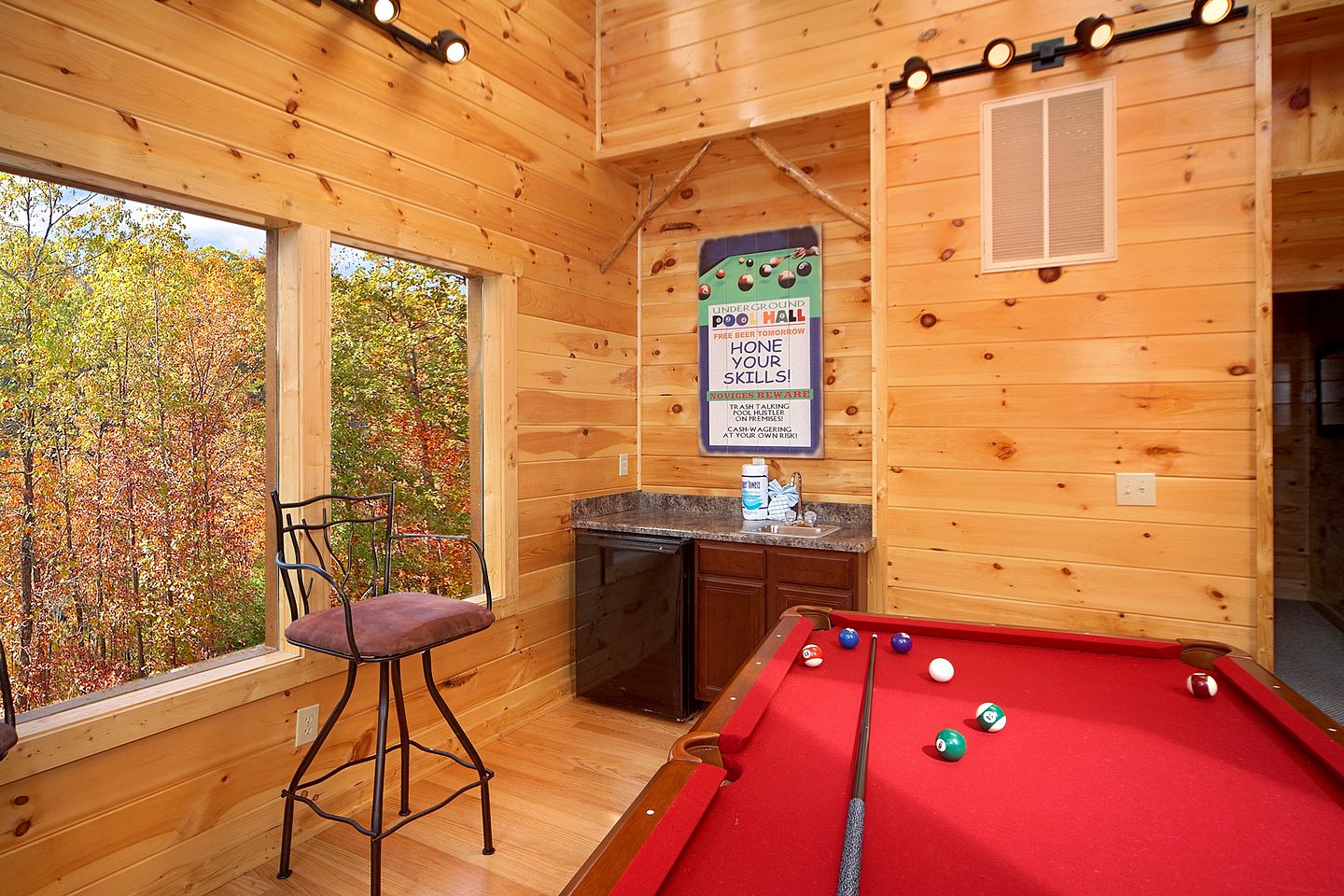 Spacious Gatlinburg Cabin Retreat for a Vacation in Tennessee