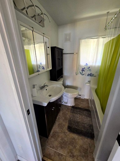 Vacation Rentals (Canada, Lac-Simon, Quebec)