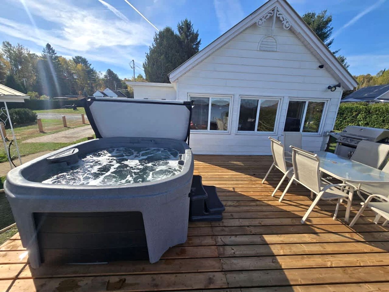 Peaceful Waterfront Chalet with Private Dock and Mountain Views near Chénéville, QC