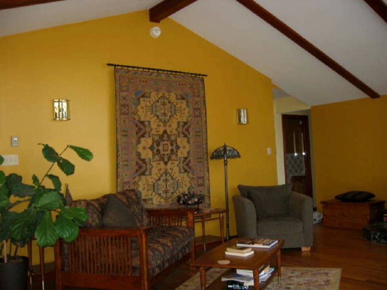 Luxury Lakefront Cottage in Val-des-Monts, Quebec