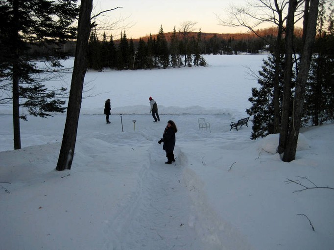 Cabins (Val des Monts, Quebec, Canada)