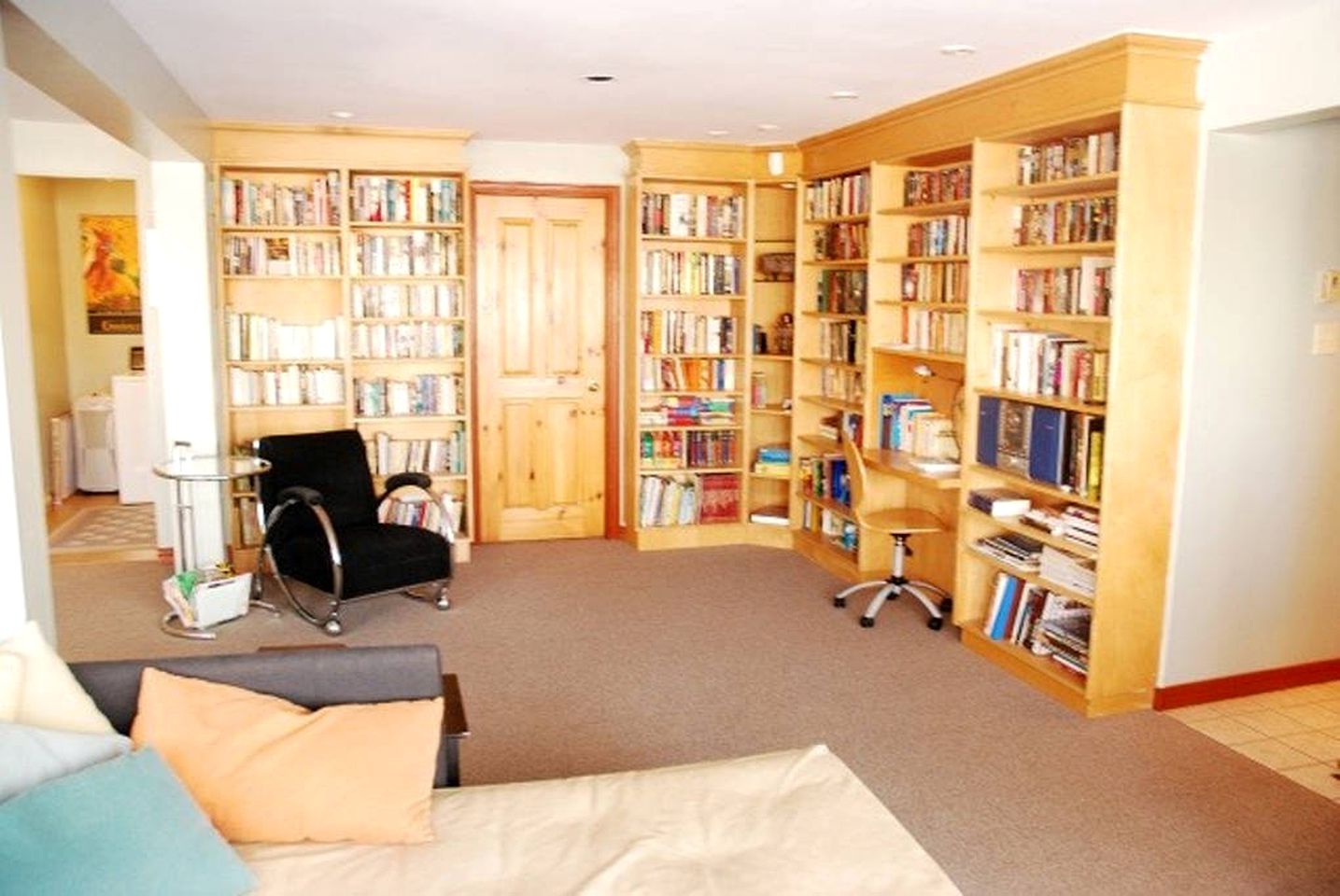 Luxury Lakefront Cottage in Val-des-Monts, Quebec