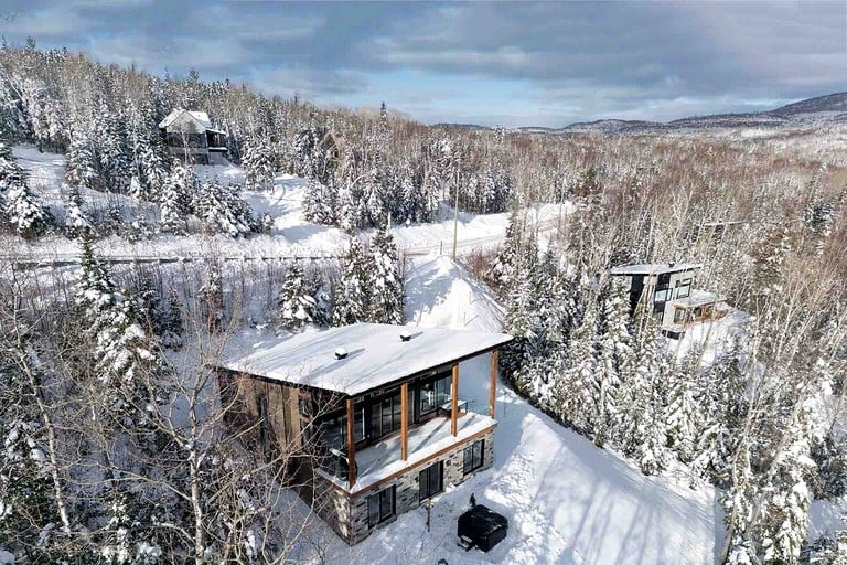 Spectacular Cottage with Fantastic Sights in Charlevoix, Michigan