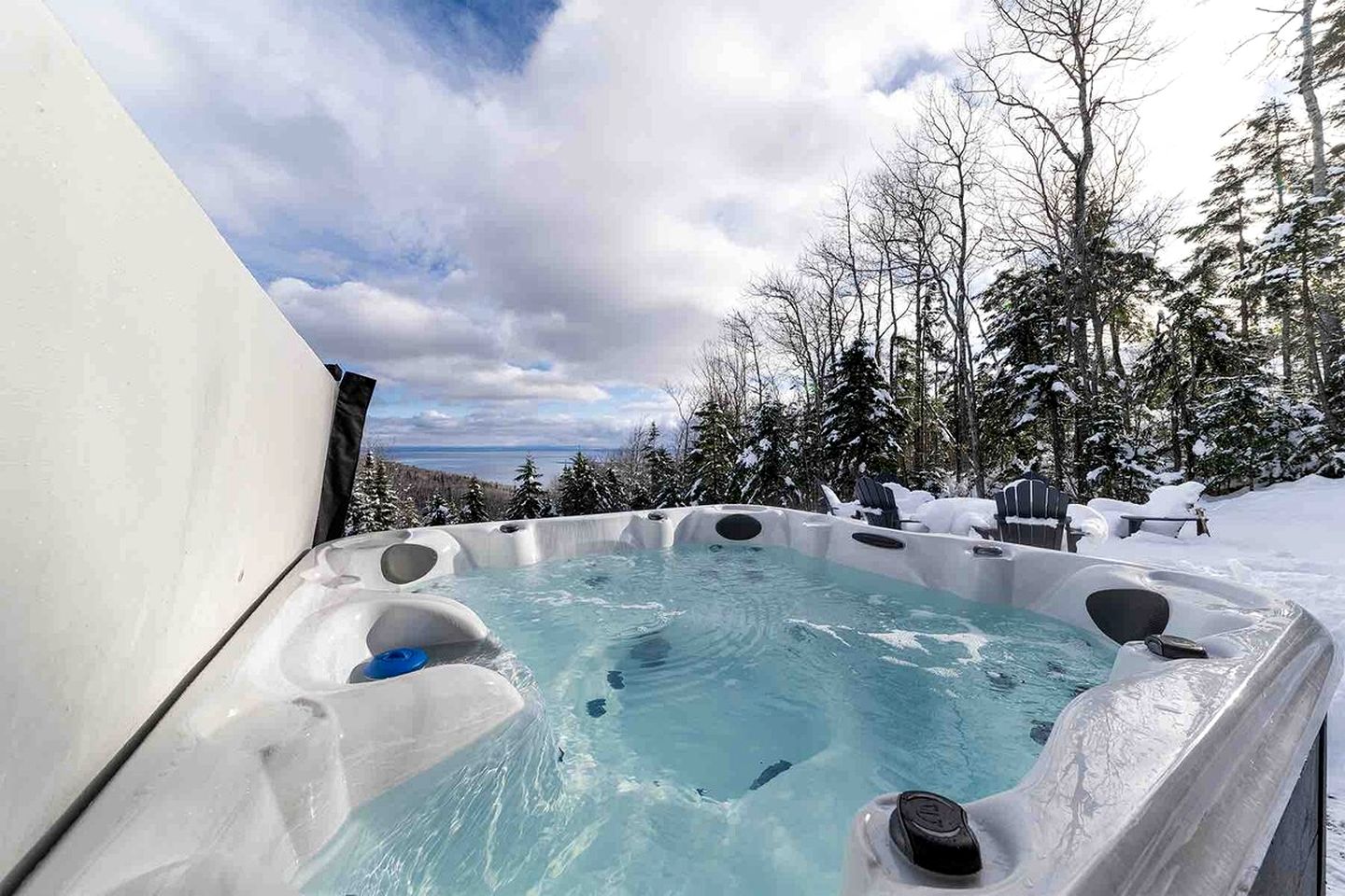 Spectacular Cottage with Fantastic Sights in Charlevoix, Michigan