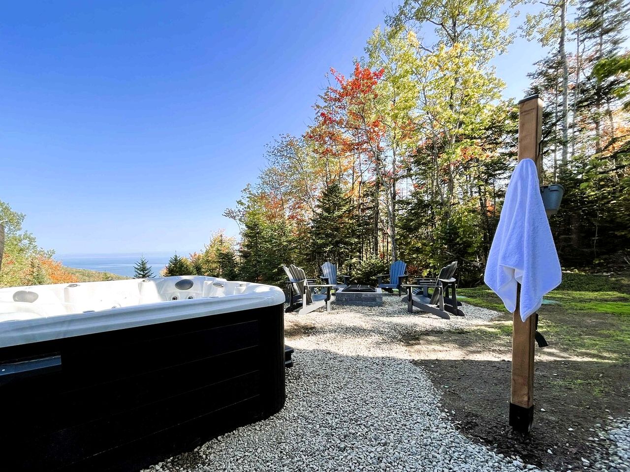 Spectacular Cottage with Fantastic Sights in Charlevoix, Michigan