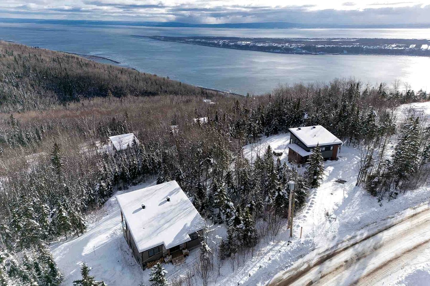 Spectacular Cottage with Fantastic Sights in Charlevoix, Michigan