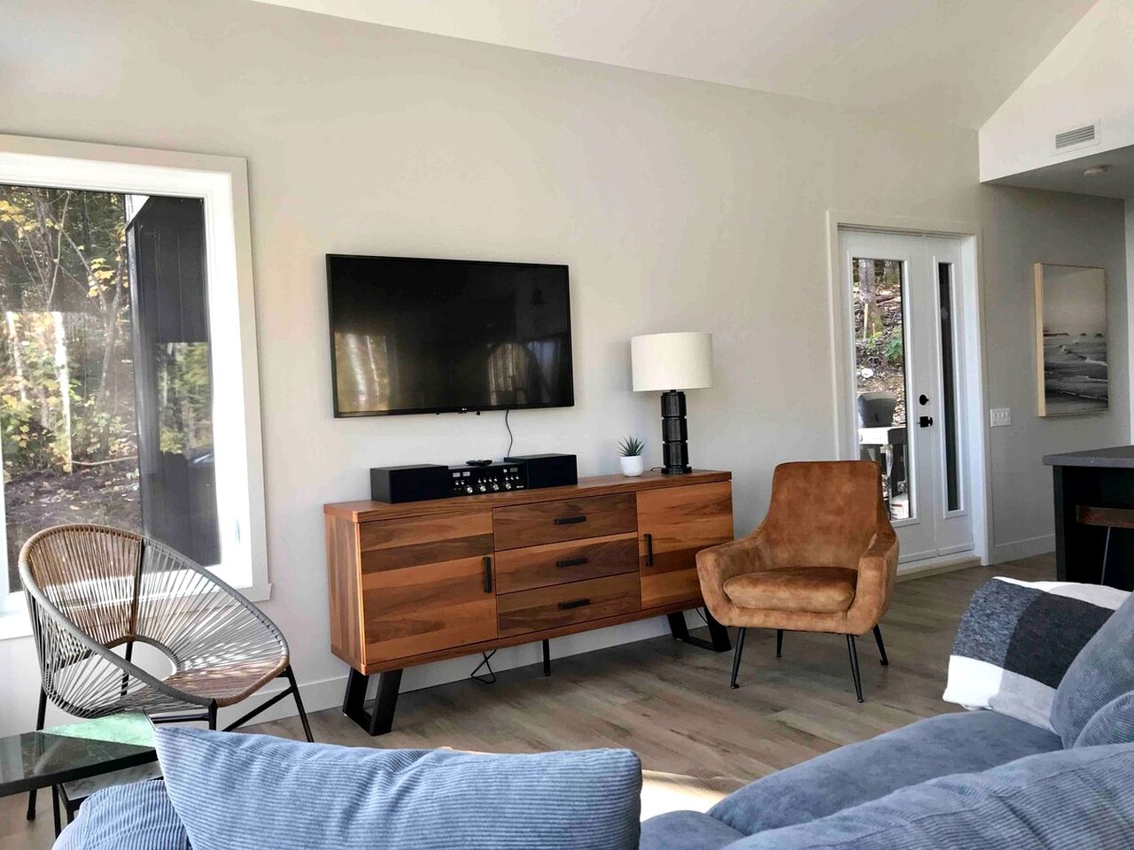 Sophisticated Cottage with Modern Interior in Les Éboulements, Quebec