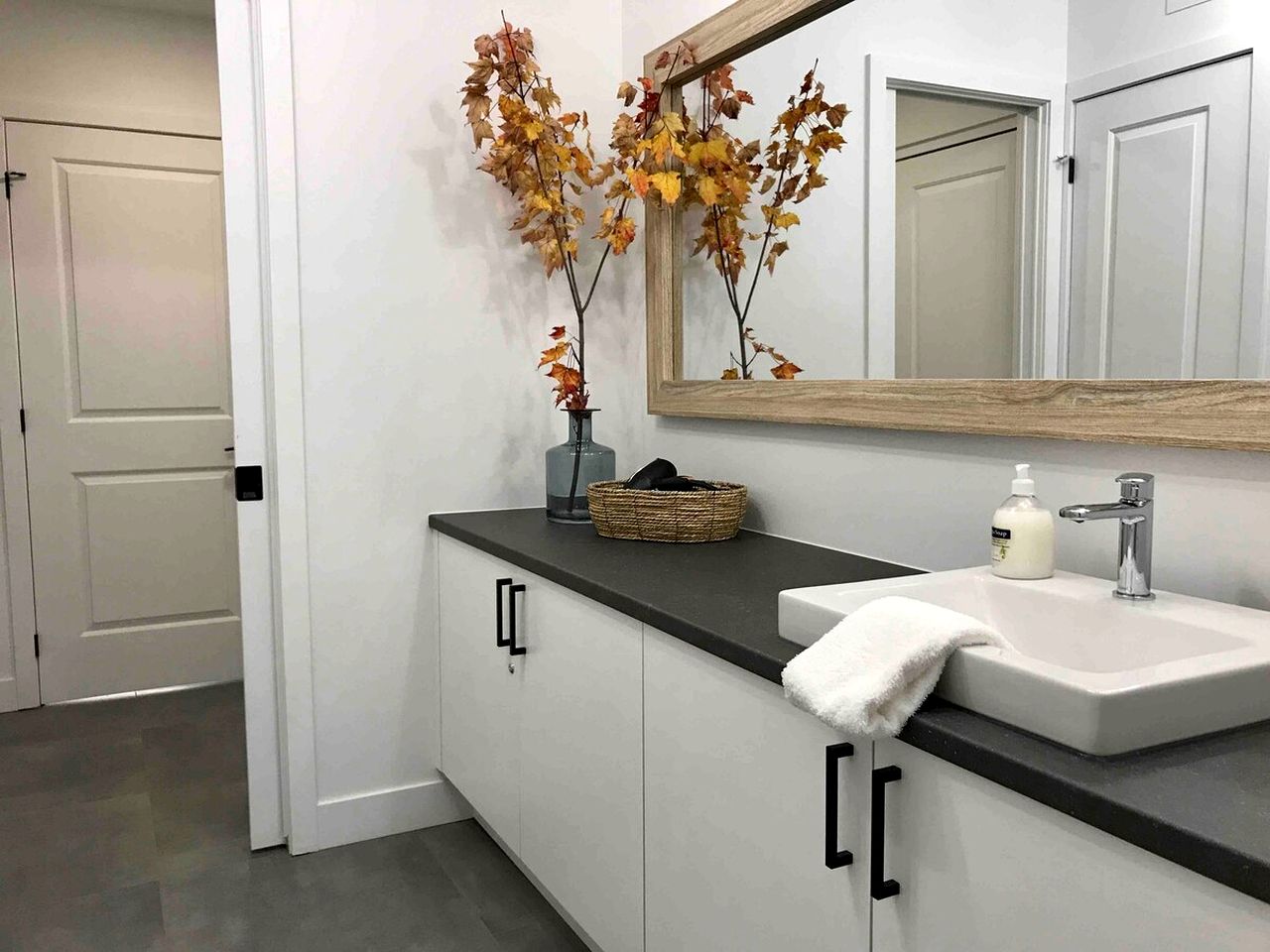 Sophisticated Cottage with Modern Interior in Les Éboulements, Quebec