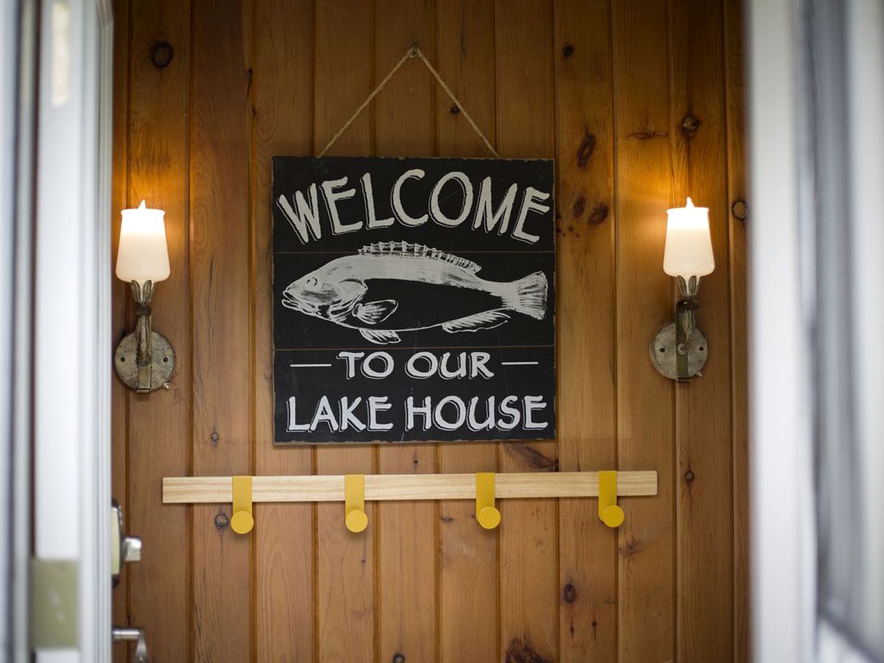 Waterfront Bungalow-Style Cabin with Full Kitchen in Sturgeon Bay, Wisconsin