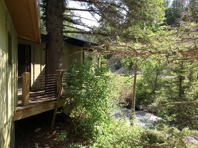 Cabins (Taos Ski Valley, New Mexico, United States)