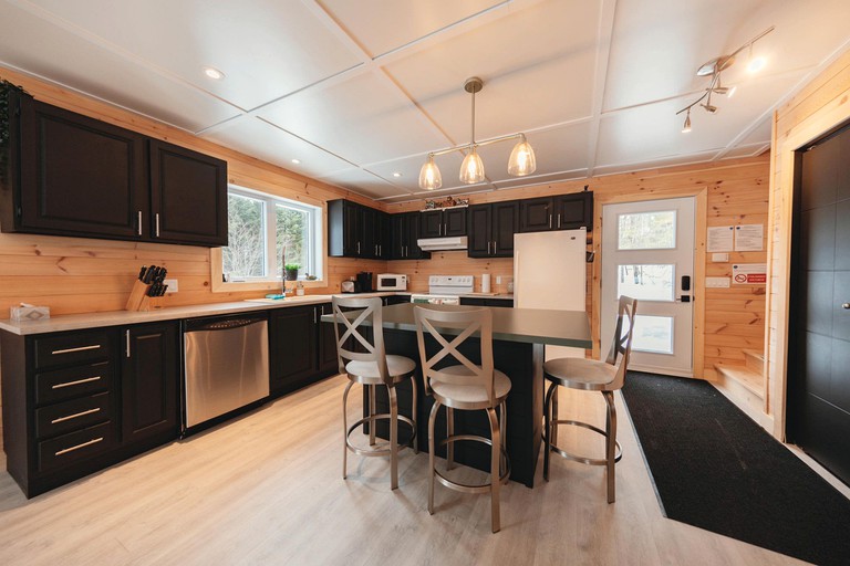 Cabins (Canada, Sainte Lucie des Laurentides, Quebec)