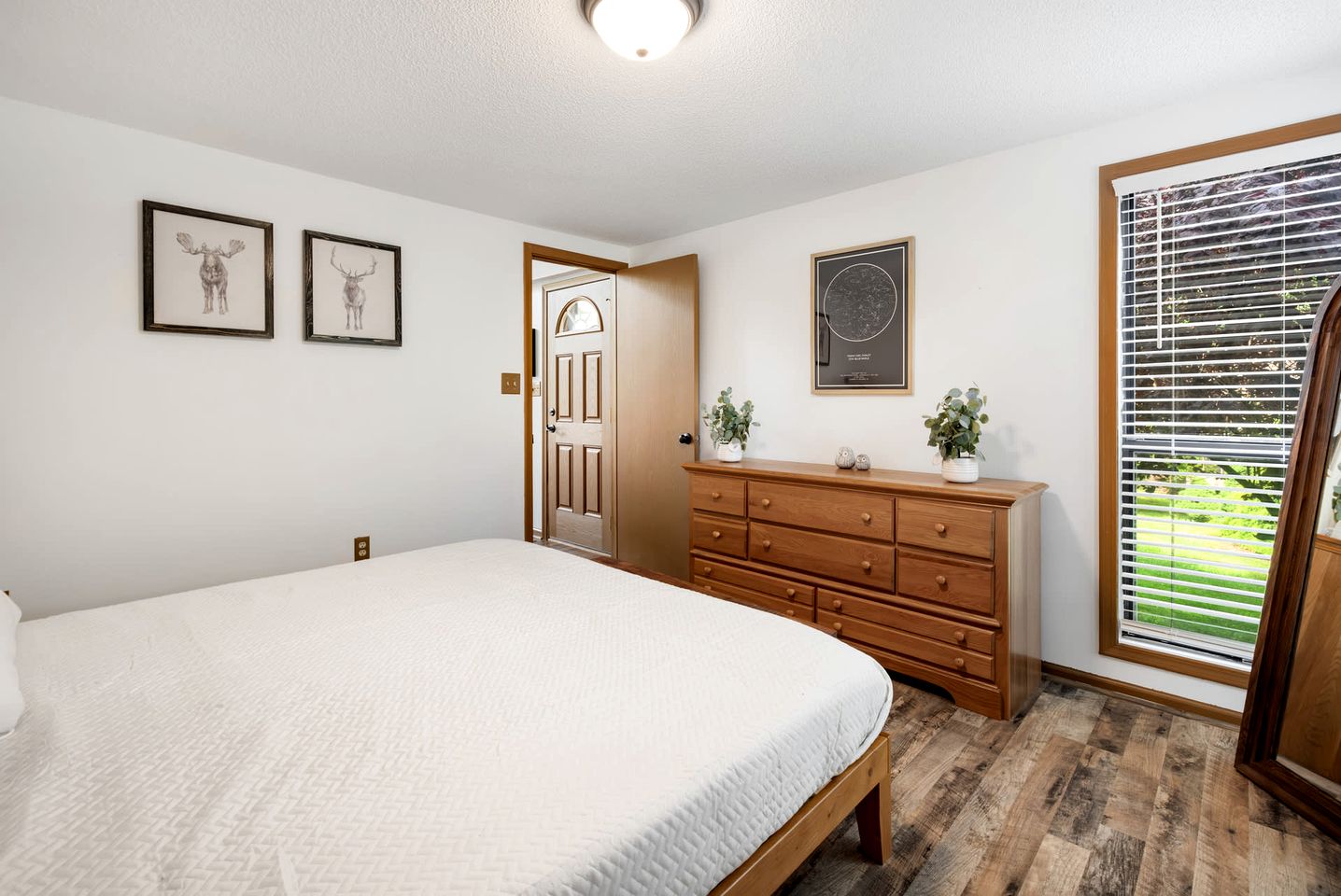 Pet Friendly A-frame with Hot-tub in Hedgesville, West Virginia