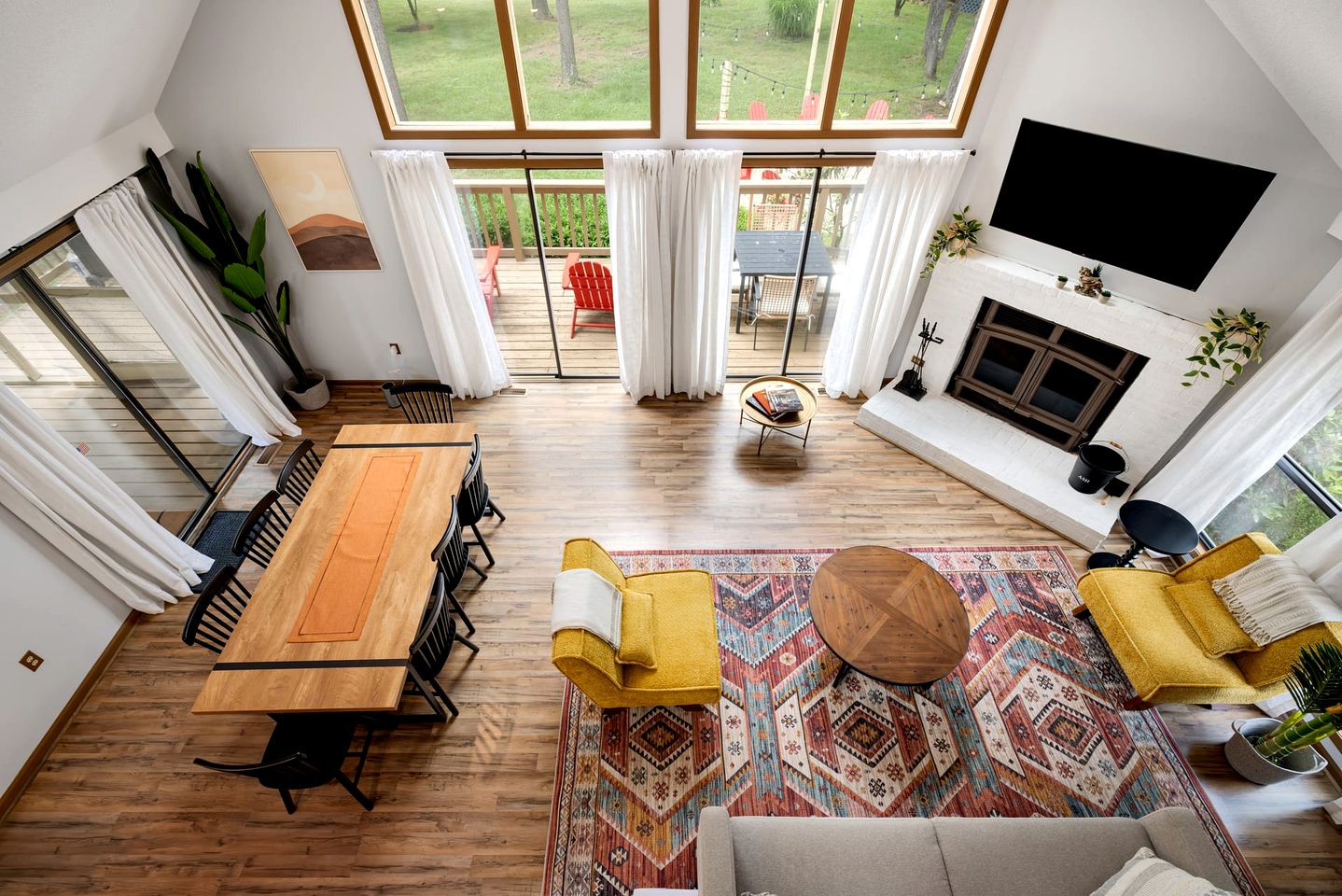 Pet Friendly A-frame with Hot-tub in Hedgesville, West Virginia