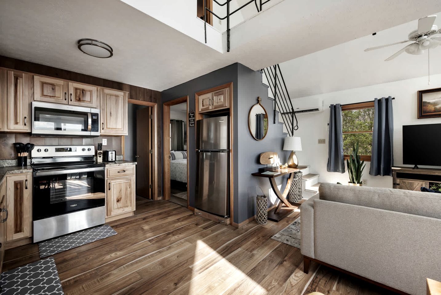 Splendid Mountaintop Cabin Retreat near South Branch Potomac River in West Virginia