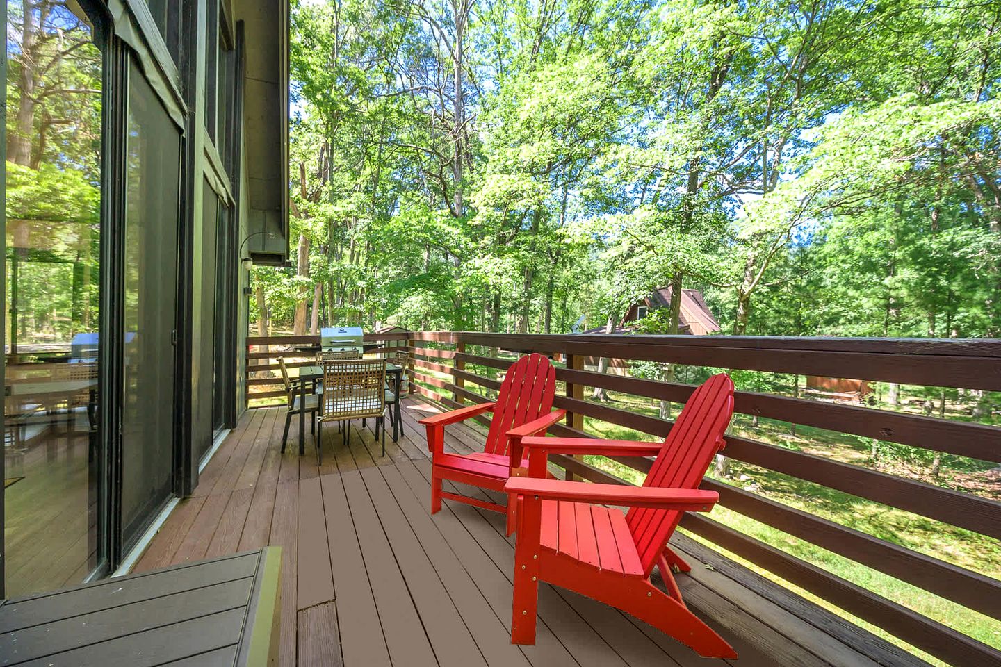 Breathtaking A-frame with Hot-tub in Luray, Virginia
