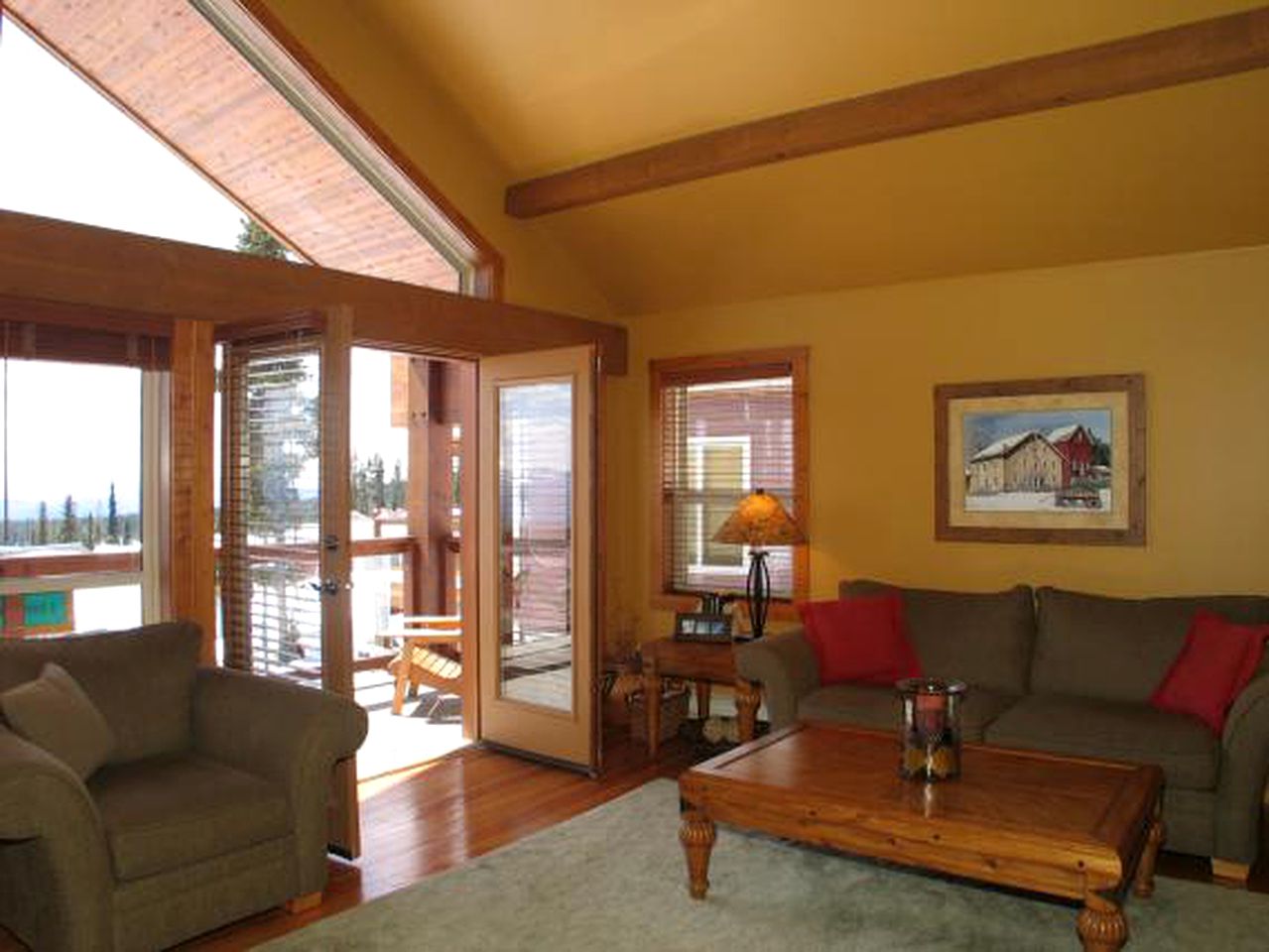 Picturesque Family Cabin with a Hot Tub at Big White Ski Resort, British Columbia