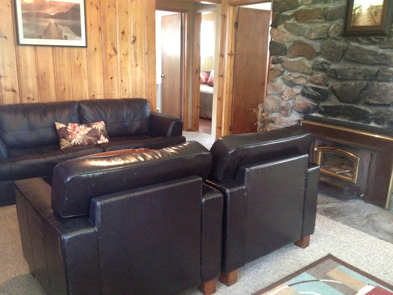 Rustic Cottage for Fishing Vacation on Lake Nipissing in Ontario