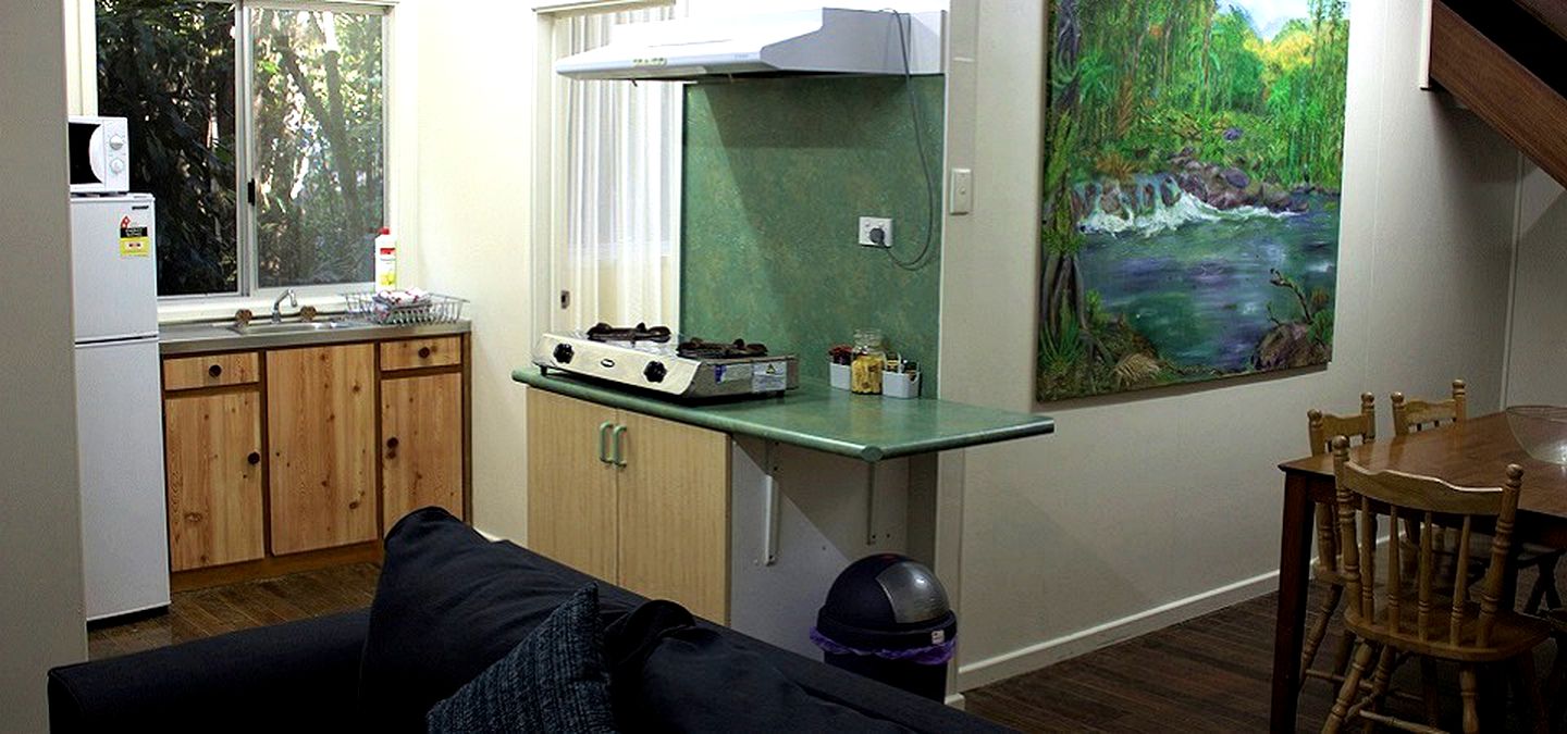 Peaceful Rainforest Lodge with Pool and Spa near Lake Eacham, Queensland