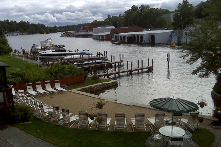 Cottages (Weirs Beach, New Hampshire, United States)