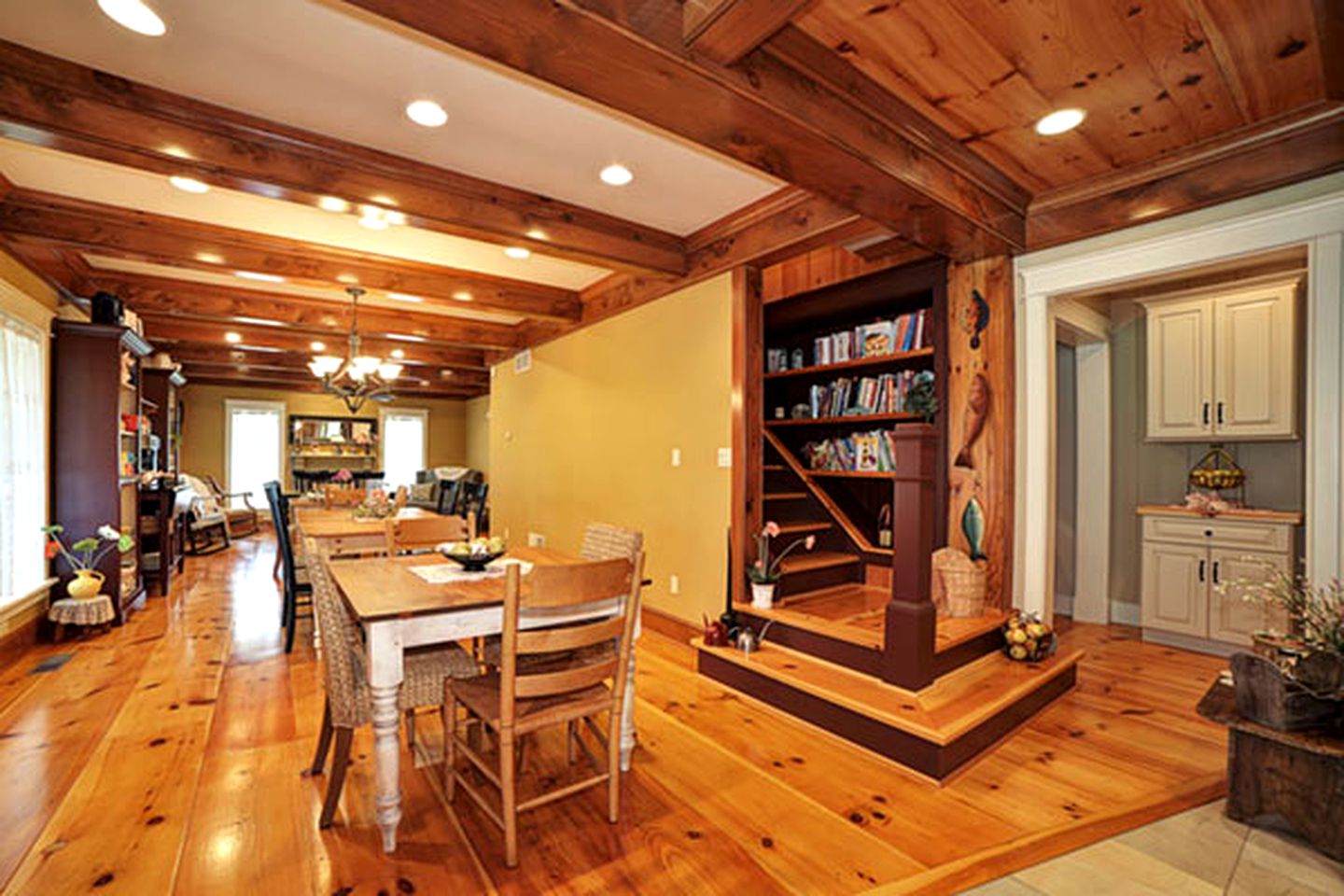 Gorgeous Suite for a Romantic Getaway near Pittsburgh, Pennsylvania