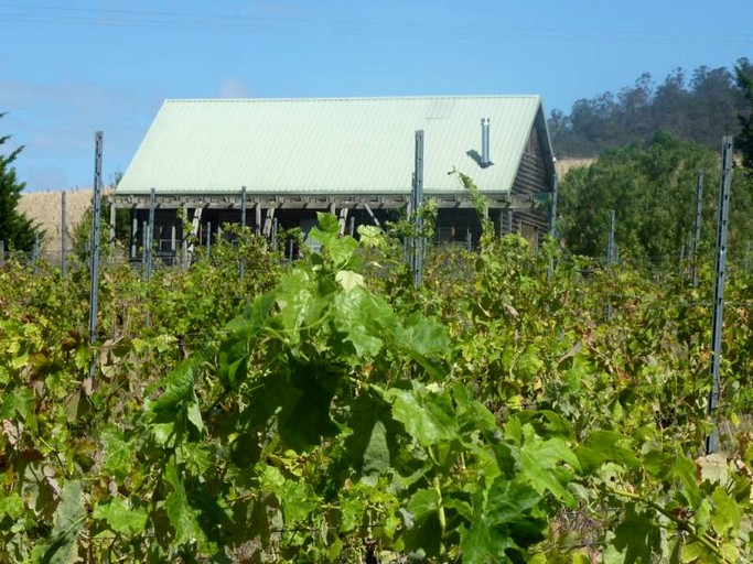 Cottages (Tea Tree, Tasmania, Australia)