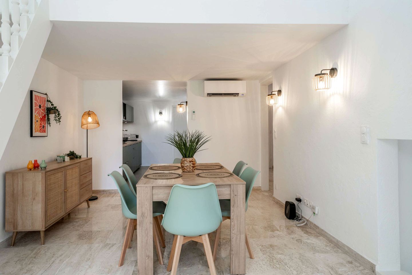 Charming Air-Conditioned House with Garden & Pergola Near Biot, France