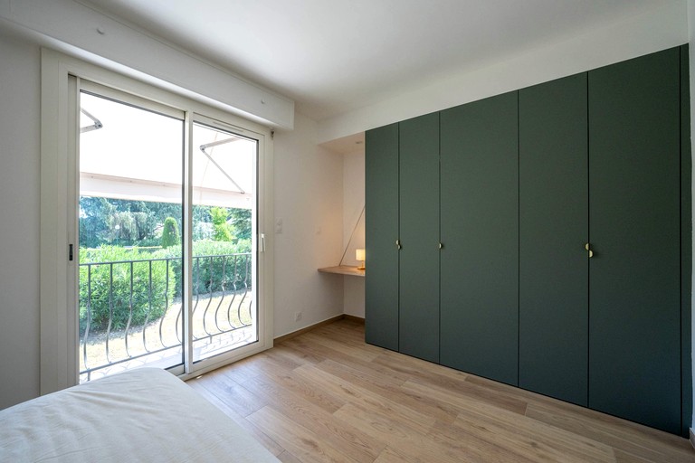 Vacation Rentals (France, Biot, Provence-Alpes-Côte d'Azur)