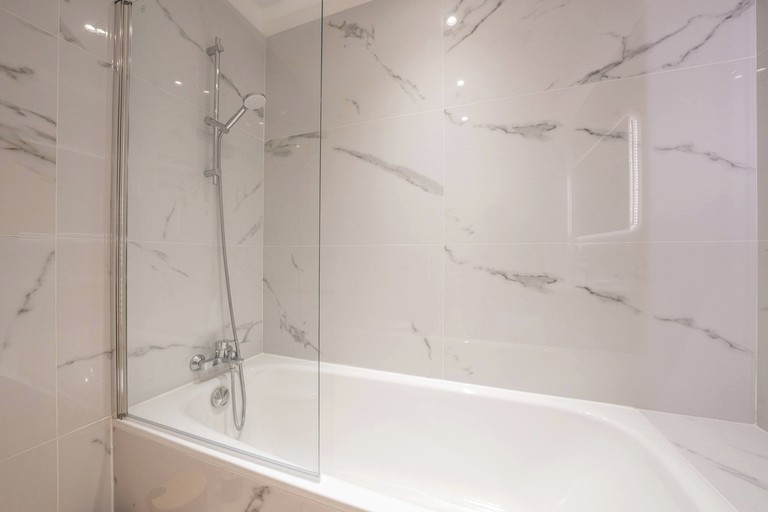 Vacation Rentals (France, Biot, Provence-Alpes-Côte d'Azur)