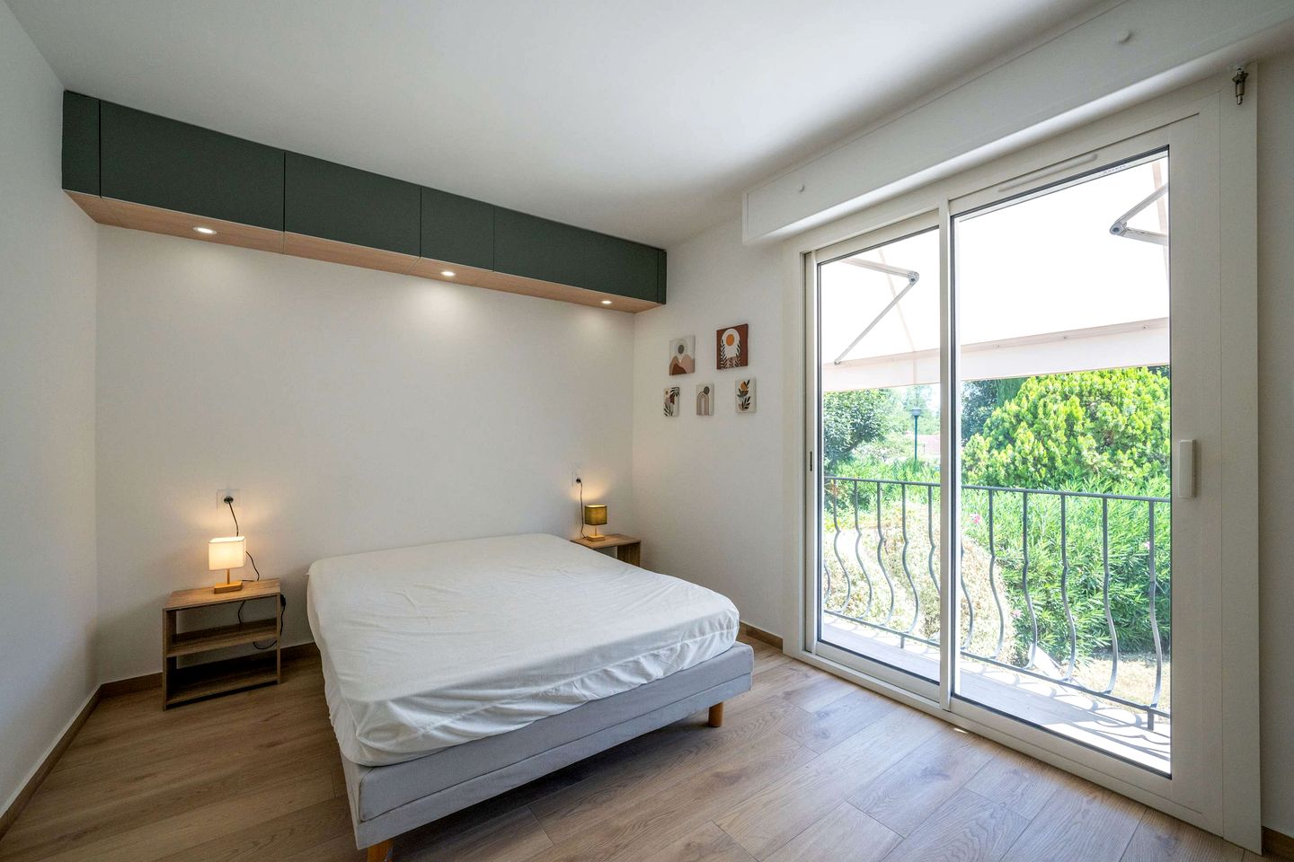 Charming Air-Conditioned House with Garden & Pergola Near Biot, France