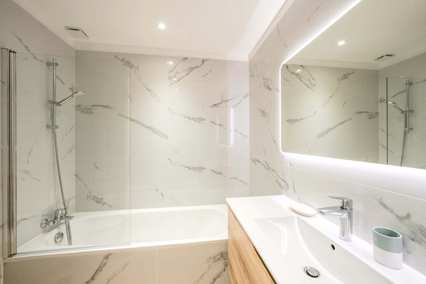 Charming Air-Conditioned House with Garden & Pergola Near Biot, France