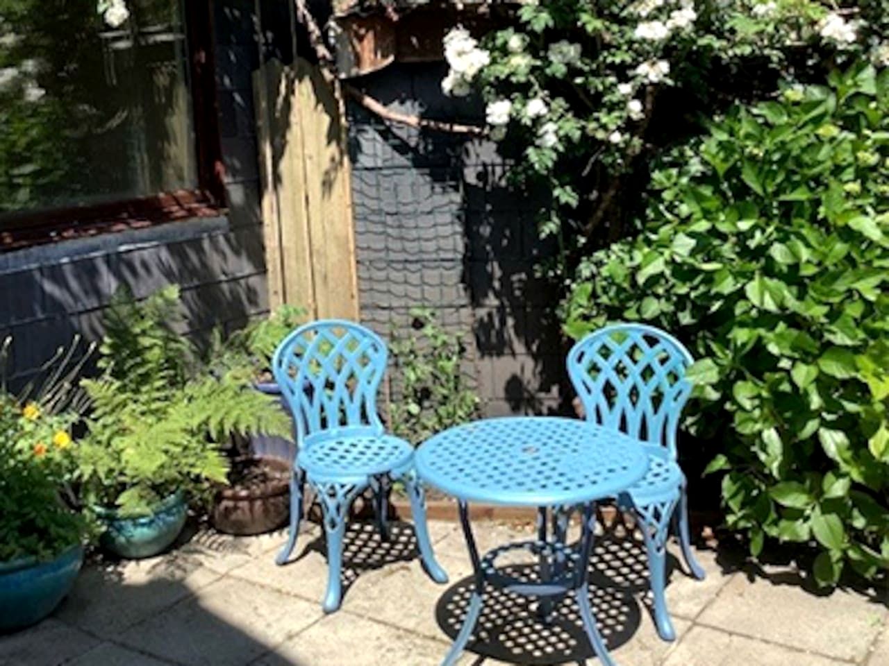 Charming Heritage Cottage with Coastal Patio near Solva Harbour, Pembrokeshire