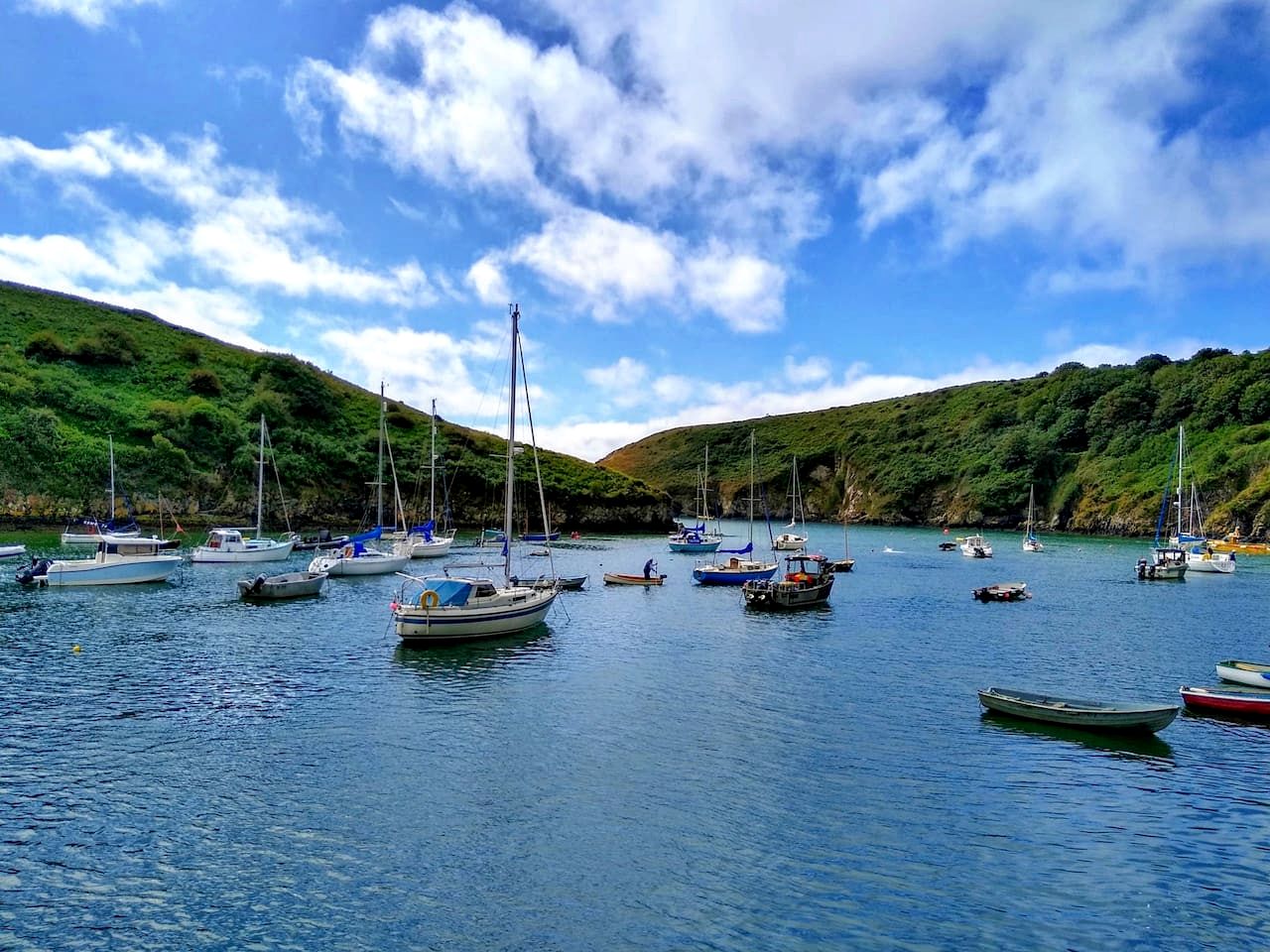Charming Heritage Cottage with Coastal Patio near Solva Harbour, Pembrokeshire