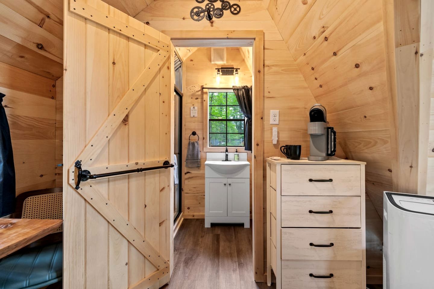 Splendid A-Frame with Outstanding Indoor and Outdoor in Maine