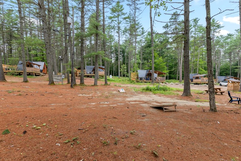 A-Frames (United States of America, Oxford, Maine)