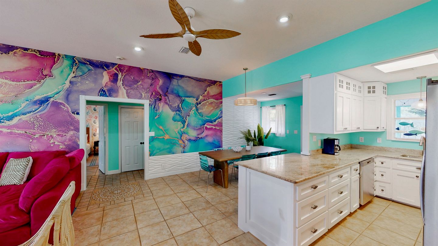 Charming Beachside Home with Private Patio & Dog-Friendly Policy near Surfside Shores, Gulf Shores, AL