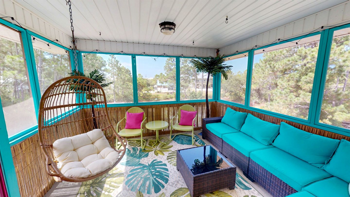 Charming Beachside Home with Private Patio & Dog-Friendly Policy near Surfside Shores, Gulf Shores, AL