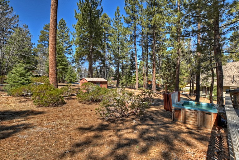Cabins (United States of America, Big Bear Lake, California)