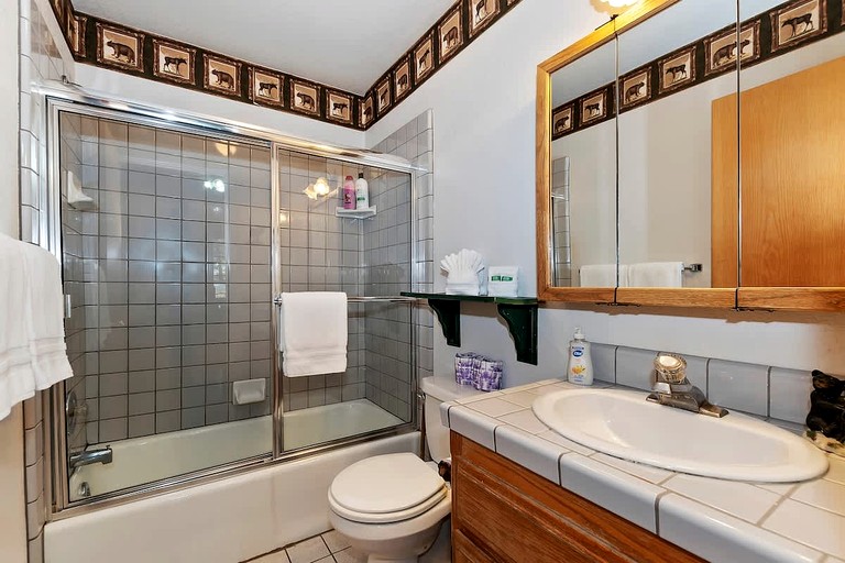 Cabins (United States of America, Big Bear Lake, California)