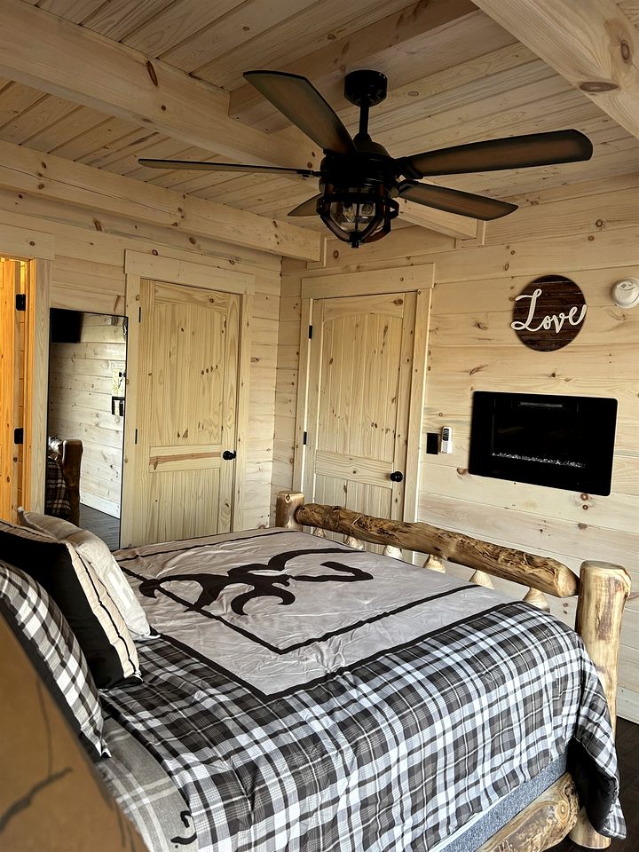 Charming Cabin with Hot-tub and Stunning Views in Campbellsville, Kentucky
