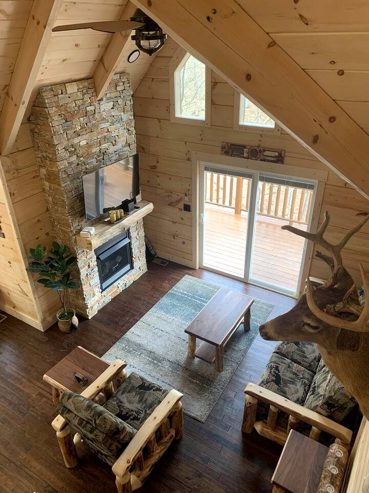 Charming Cabin with Hot-tub and Stunning Views in Campbellsville, Kentucky