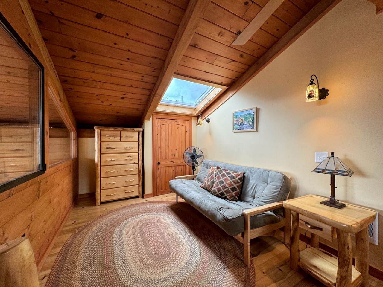 Charming Cabin with Hot-tub and Amazing Vistas in Jackson, New Hampshire